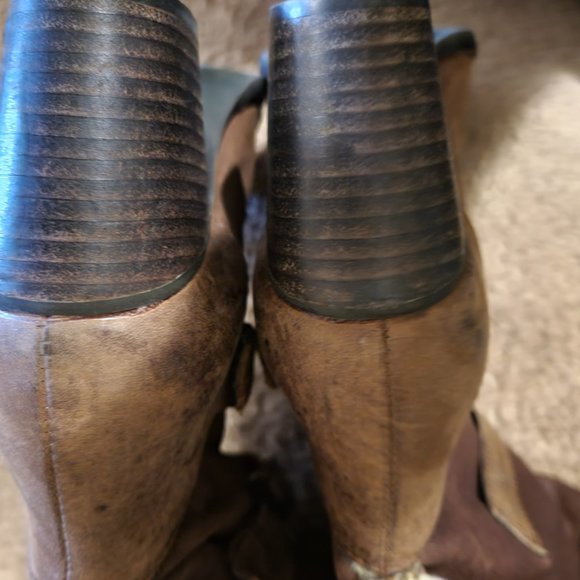 Gianni Bini Leather Faux Fur Lined tall boots, Sherpa Lined 13 Inch. - Picture 10 of 11